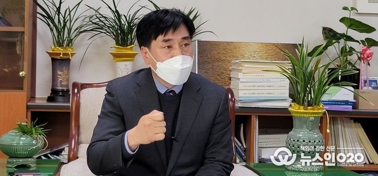 수원시의회 양진하 기획경제위원장 인터뷰 진행모습