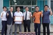 불길 속 외국인 영웅! 안성소방서, 화재진압 공로 표창