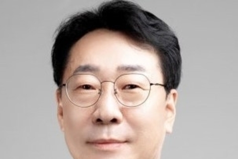 화성시장, 점심 식사자리서 지역 사업가에 피습…행정적 갈등이 폭력으로 번져