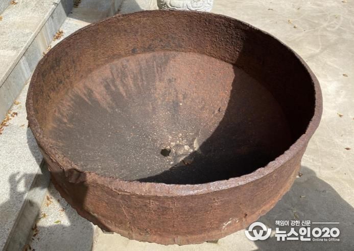 전남도 지정문화유산-담양 보리암명 철제 수정 사진