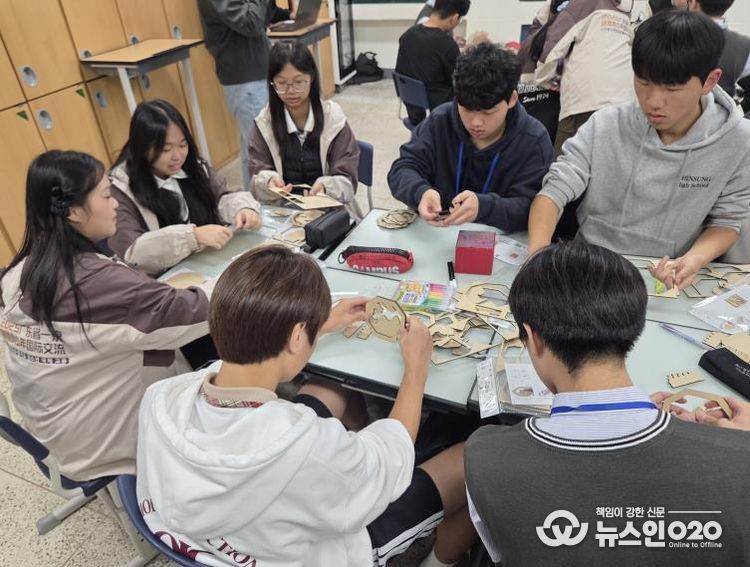 광둥성(신성고 방문)