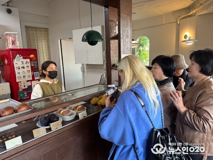 도심 전체가 하나의 무대가 된 ‘미식탐정단’