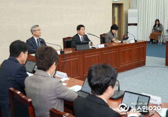 주간혁신성장회의 주재하는 오영훈 지사