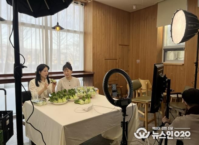 용인특례시는 최근 용인시농업기술센터에서 청년농업인을 대상으로 ‘2025년 라이브커머스 교육’을 했다