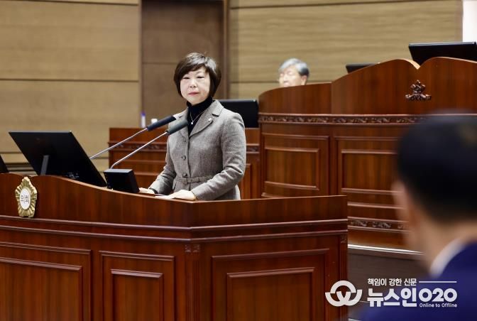 천안시의회 김길자 의원, 시정질문 통해 시장 궐위 속 천안시민프로축구단 단장 신규 임명 강행 ‘질타’