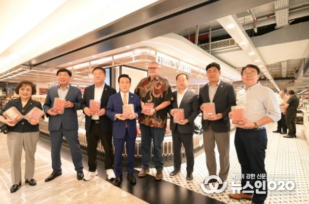 푸드홀 유통매장 방문