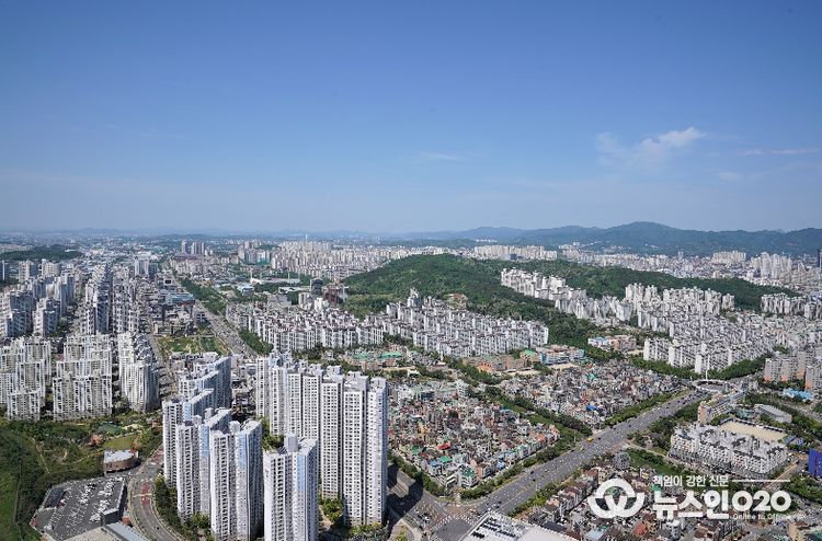 1. 천안시 전경.